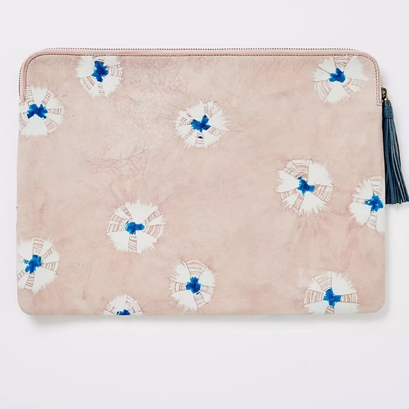 SOLD OUT!!!!🤯🤯ANTHROPOLOGY Shibori LARGE Leather Tech Pouch - Picture 2 of 7